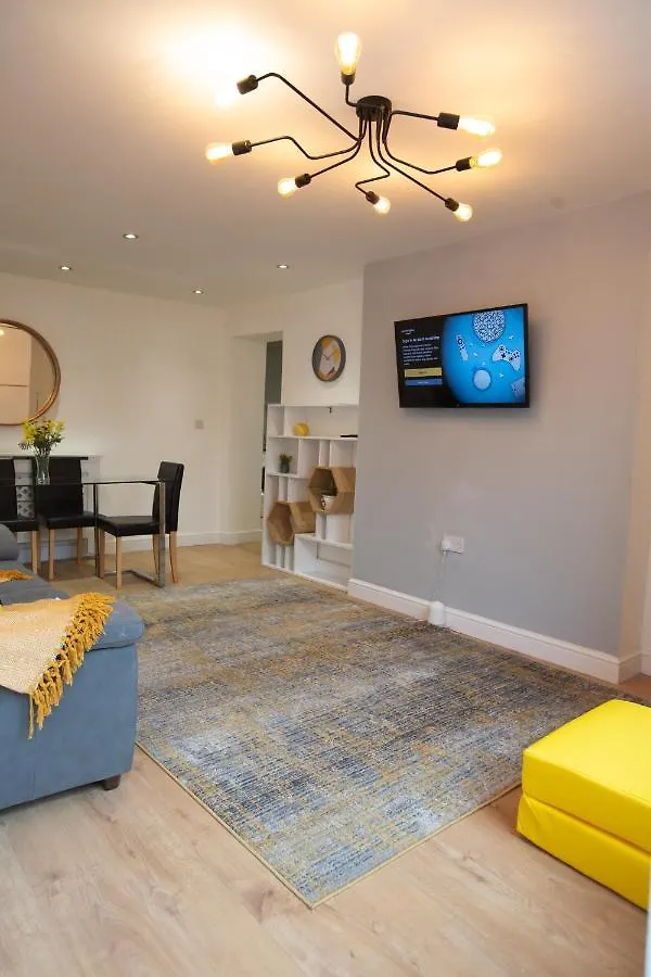 Cityhost - Leeds Apartments Beeston Hill
