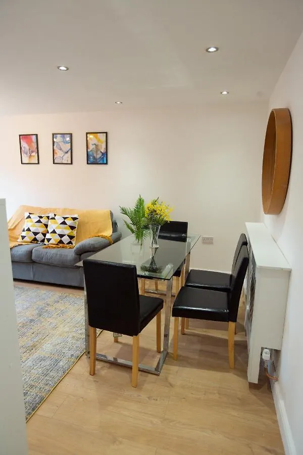 Cityhost - Leeds Apartments Beeston Hill