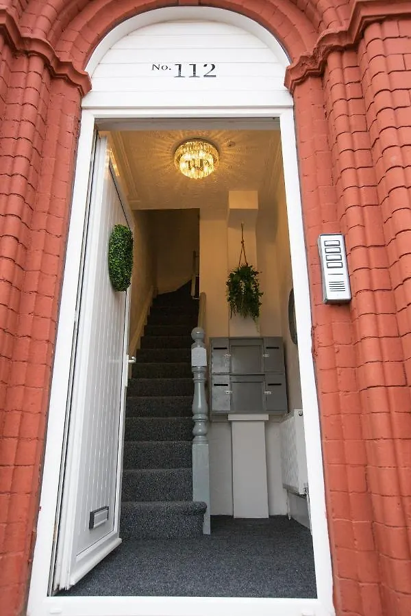 Cityhost - Leeds Apartments Beeston Hill 0*,  United Kingdom